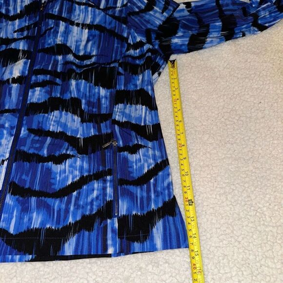 Chicos Zenergy Zipper Jacket Blue Black Pattern Size 2 (Large) EUC - Picture 11 of 13